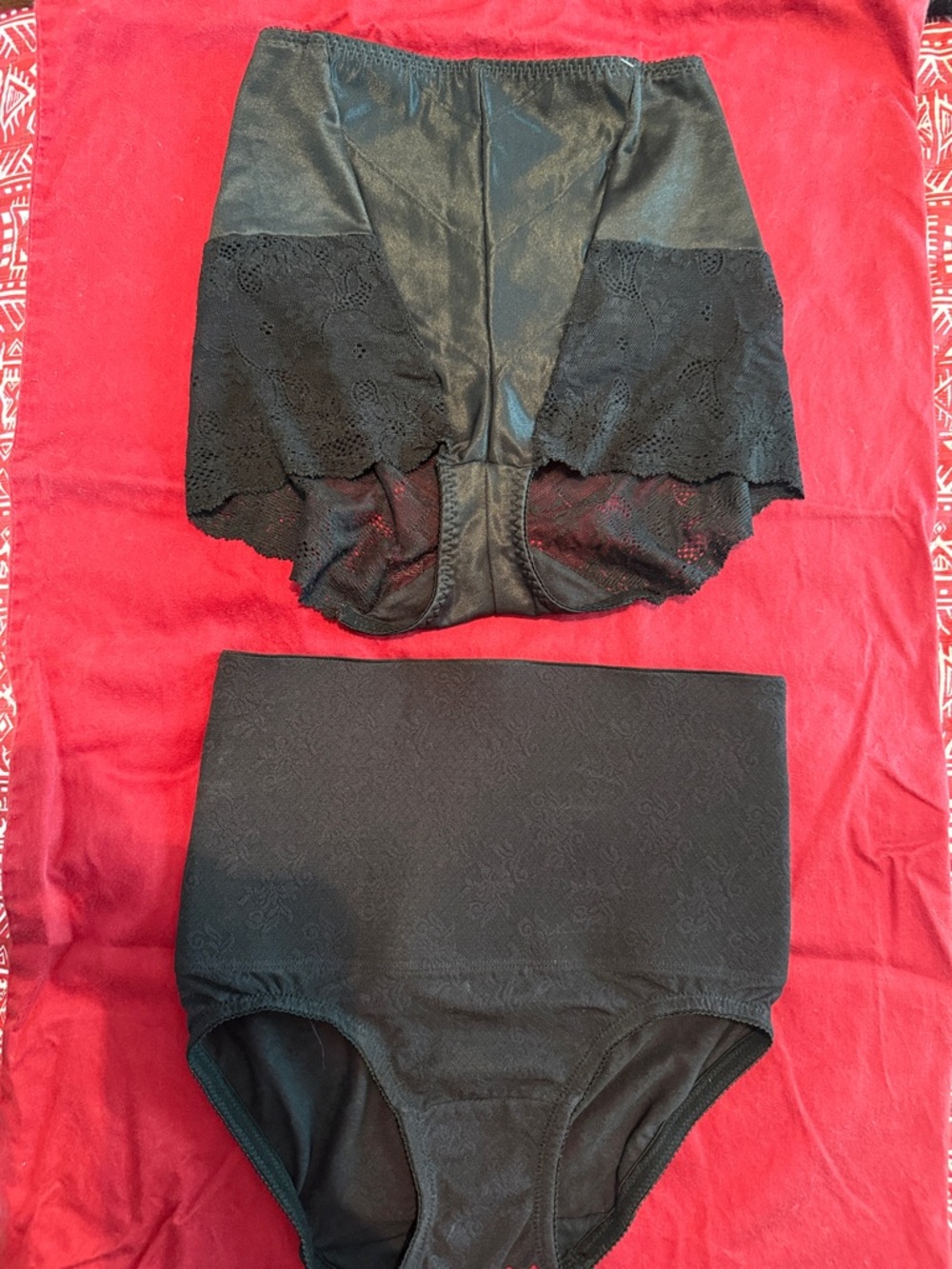 NWOT 2 pr Nancy Ganz Black High-Waist Shapewear Briefs.  One with Lace Panels.